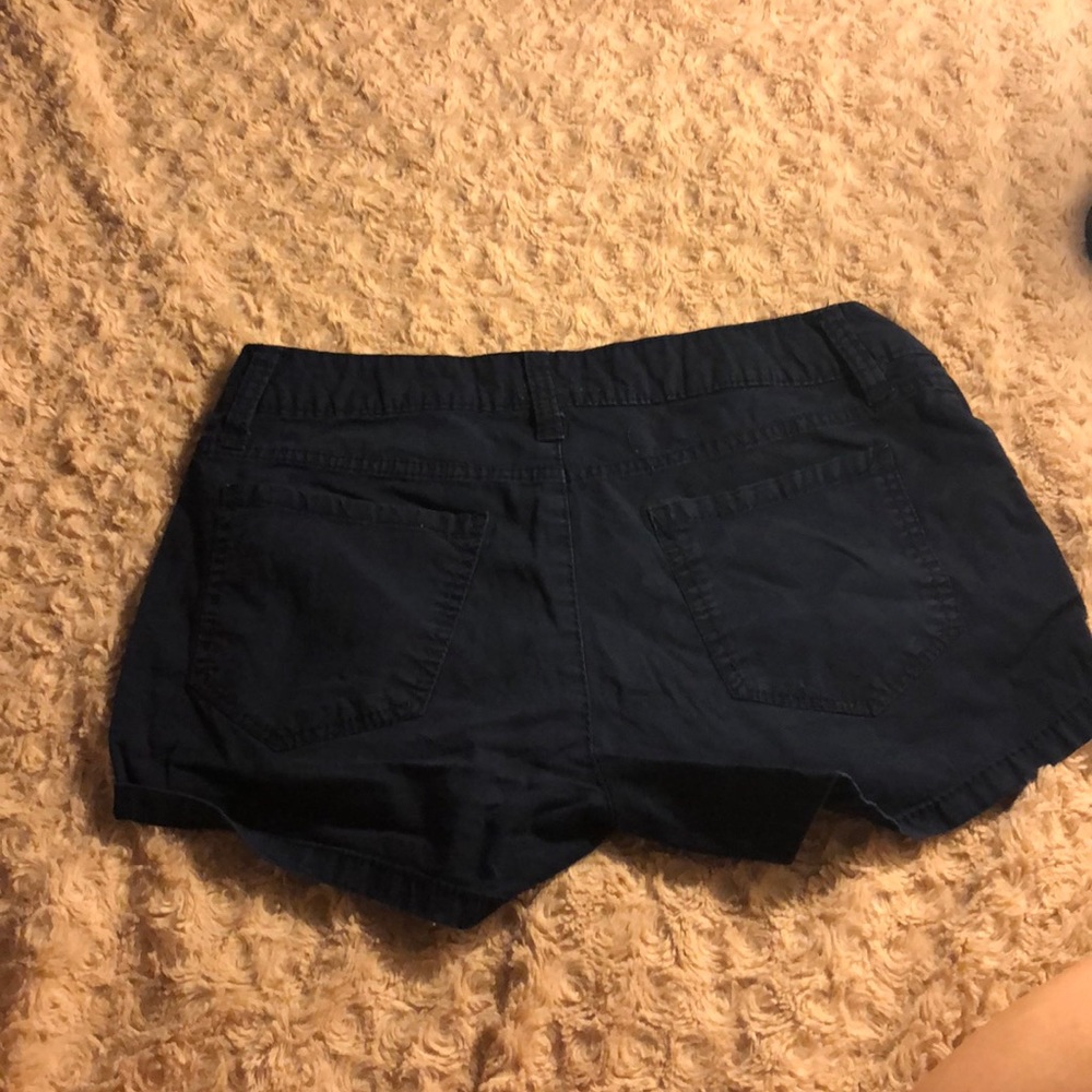 Shorts - Picture 2 of 3